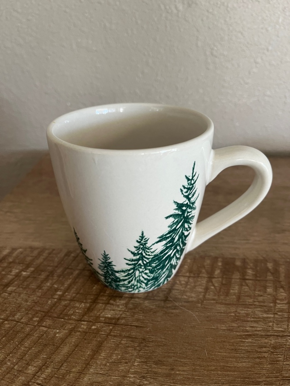 Christmas Mug Winter 12 Ounce Green Pines